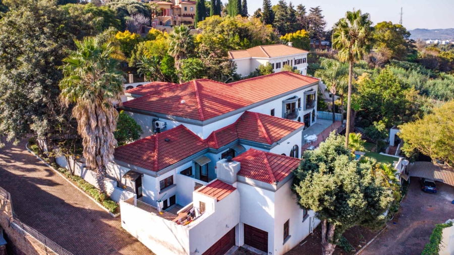 5 Bedroom Property for Sale in Waterkloof Ridge Gauteng