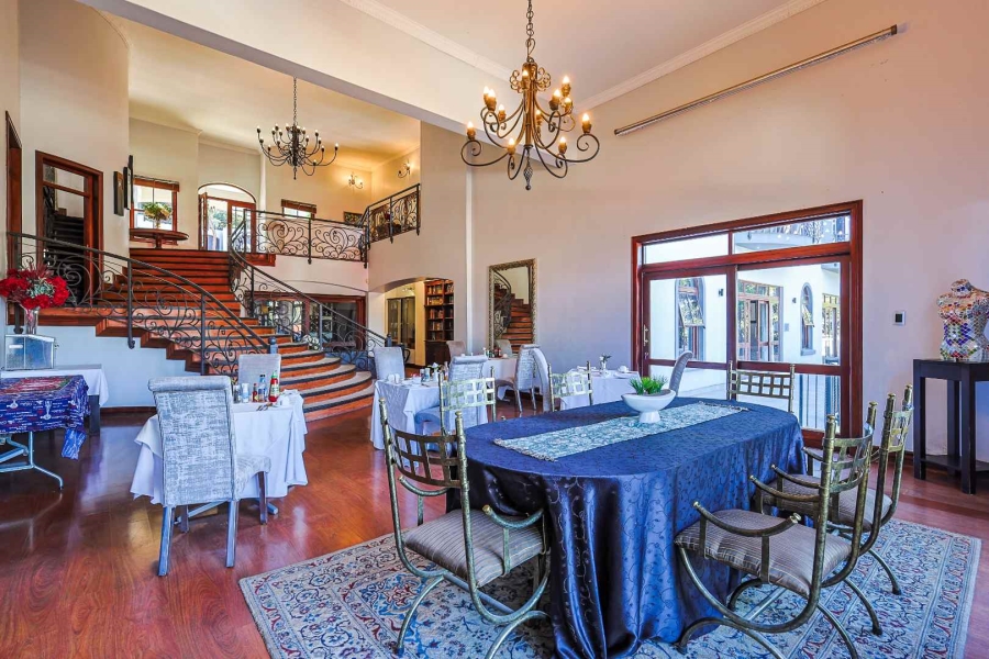5 Bedroom Property for Sale in Waterkloof Ridge Gauteng