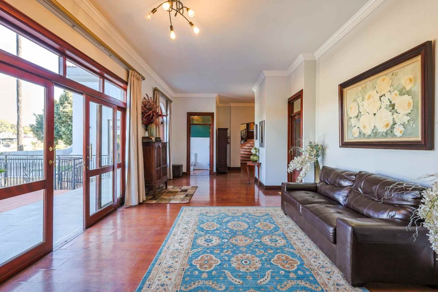 5 Bedroom Property for Sale in Waterkloof Ridge Gauteng
