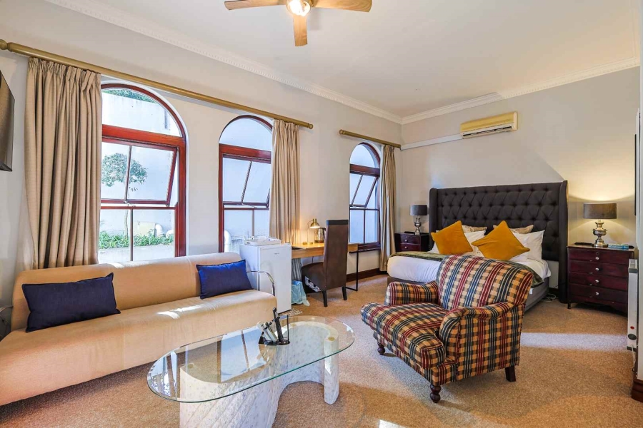 5 Bedroom Property for Sale in Waterkloof Ridge Gauteng