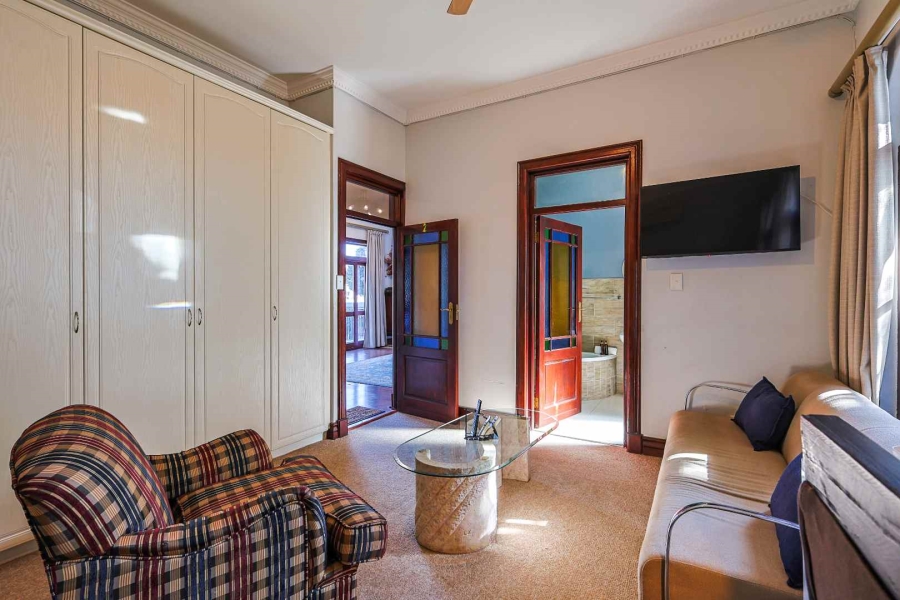5 Bedroom Property for Sale in Waterkloof Ridge Gauteng