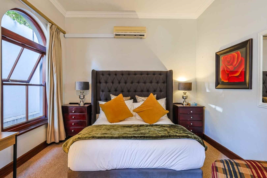 5 Bedroom Property for Sale in Waterkloof Ridge Gauteng