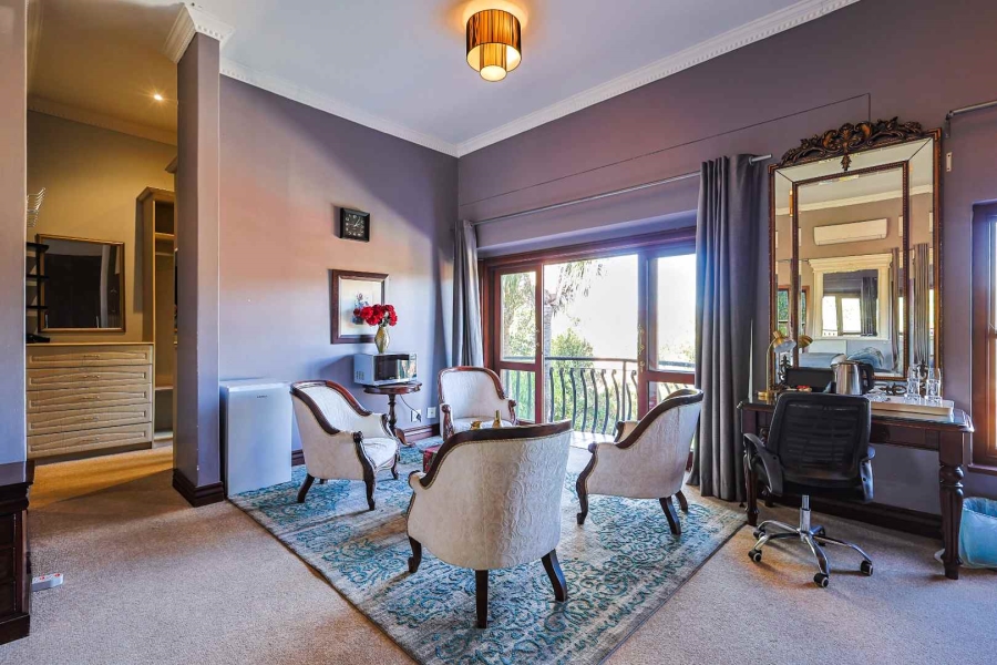 5 Bedroom Property for Sale in Waterkloof Ridge Gauteng