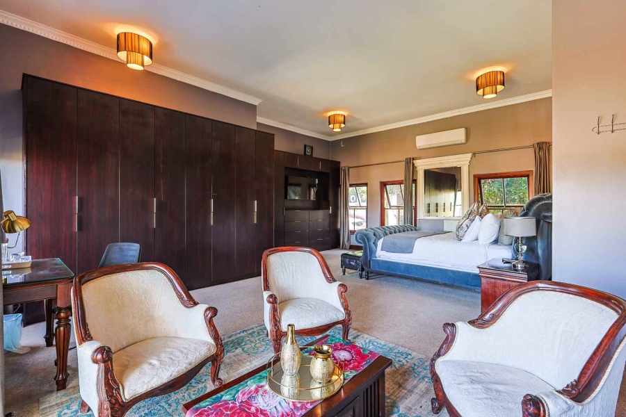 5 Bedroom Property for Sale in Waterkloof Ridge Gauteng