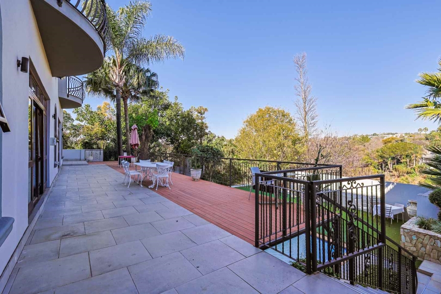 5 Bedroom Property for Sale in Waterkloof Ridge Gauteng