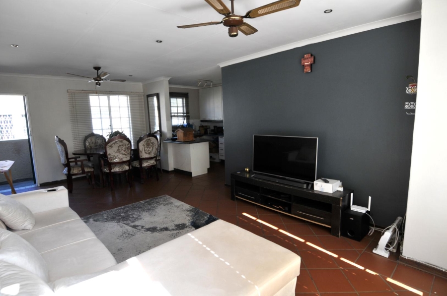 To Let 2 Bedroom Property for Rent in Erasmuskloof Gauteng