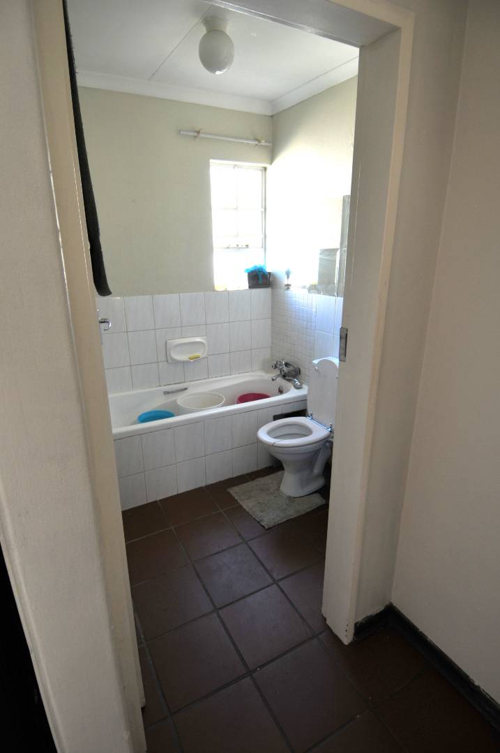 To Let 2 Bedroom Property for Rent in Erasmuskloof Gauteng