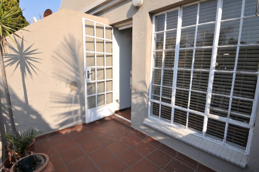 2 Bedroom Property for Sale in Erasmuskloof Gauteng
