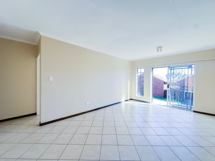 2 Bedroom Property for Sale in Mooikloof Ridge Gauteng
