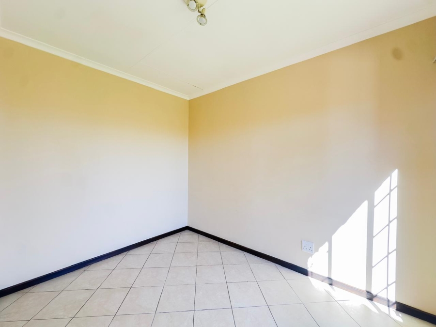 2 Bedroom Property for Sale in Mooikloof Ridge Gauteng