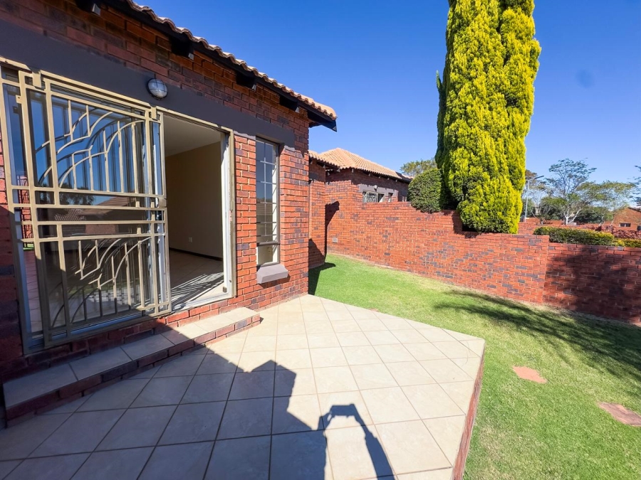 2 Bedroom Property for Sale in Mooikloof Ridge Gauteng