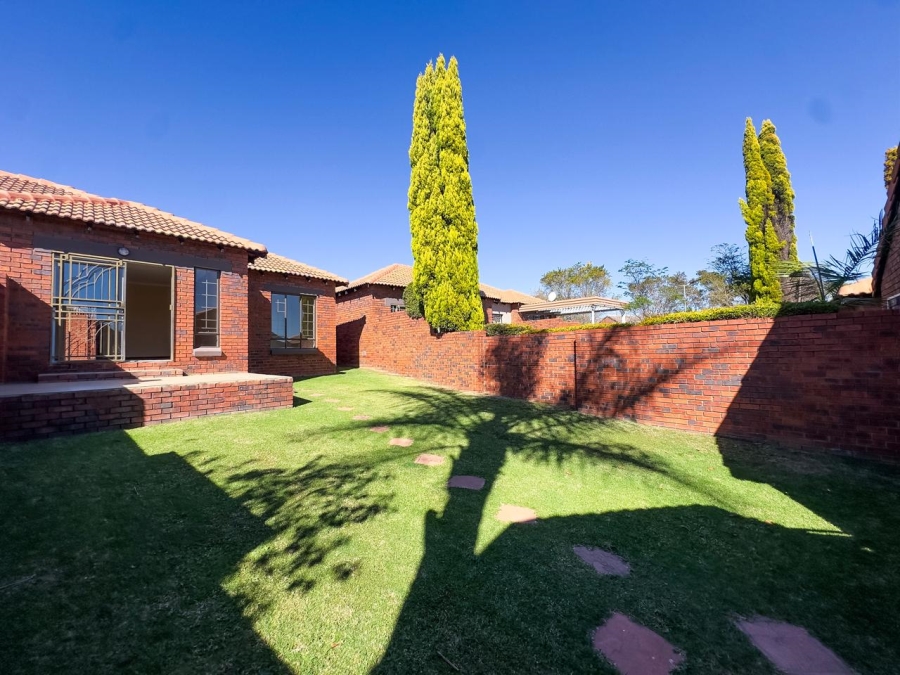 2 Bedroom Property for Sale in Mooikloof Ridge Gauteng