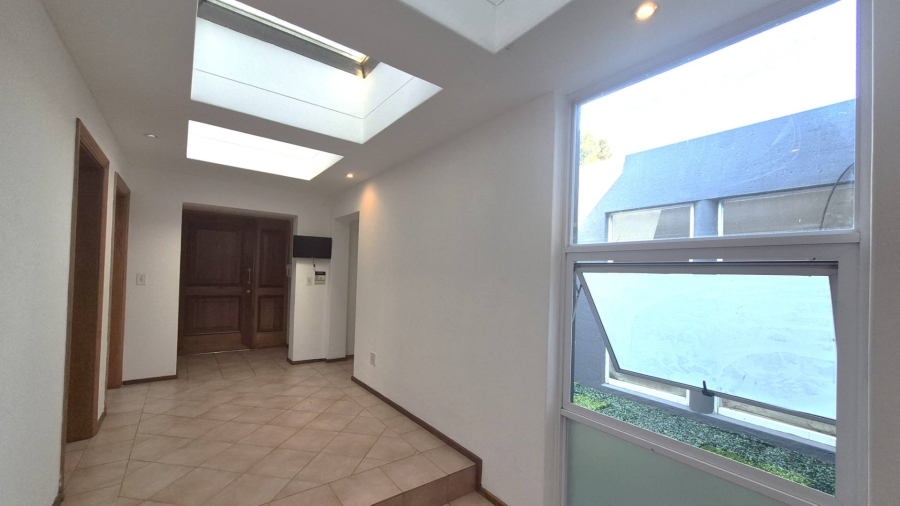 5 Bedroom Property for Sale in Morningside Gauteng