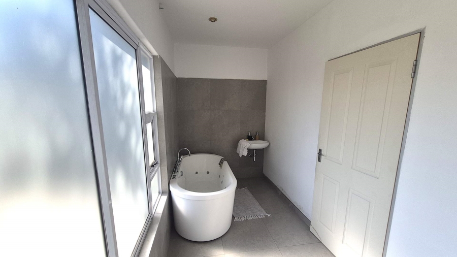 5 Bedroom Property for Sale in Morningside Gauteng
