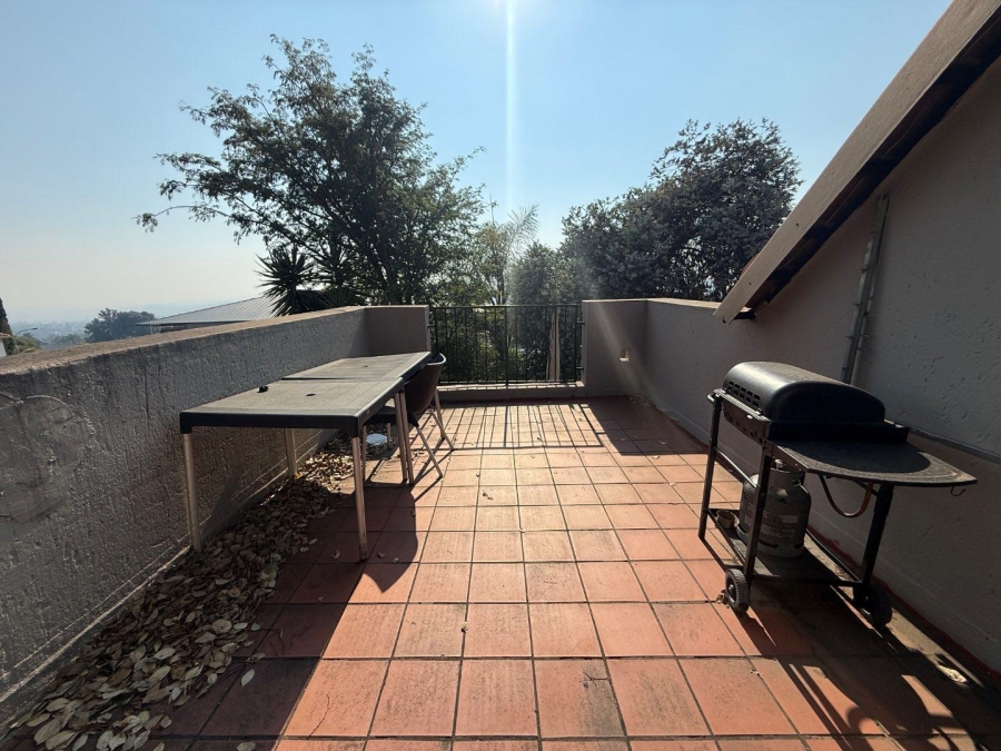 1 Bedroom Property for Sale in Constantia Kloof Gauteng