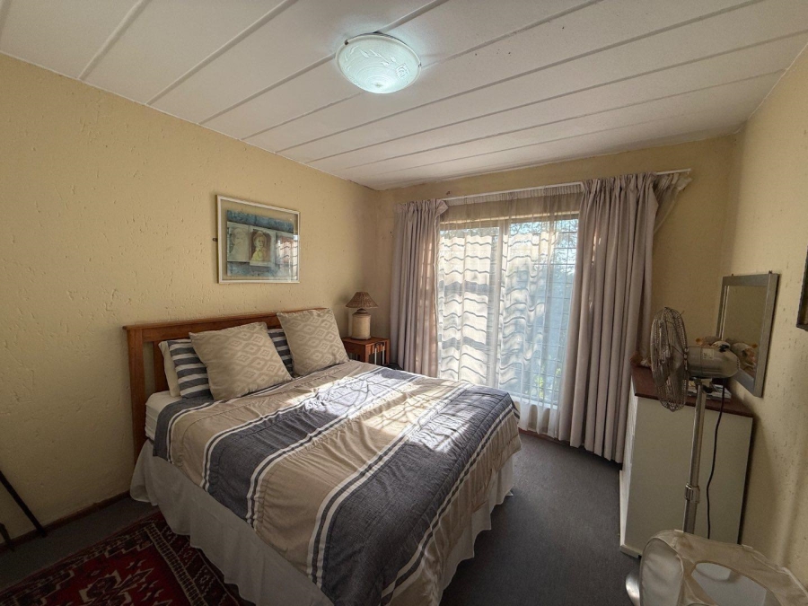 1 Bedroom Property for Sale in Constantia Kloof Gauteng
