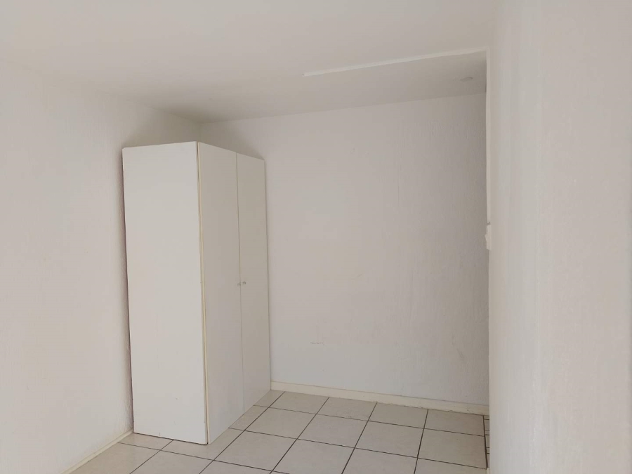 2 Bedroom Property for Sale in Sundowner Gauteng