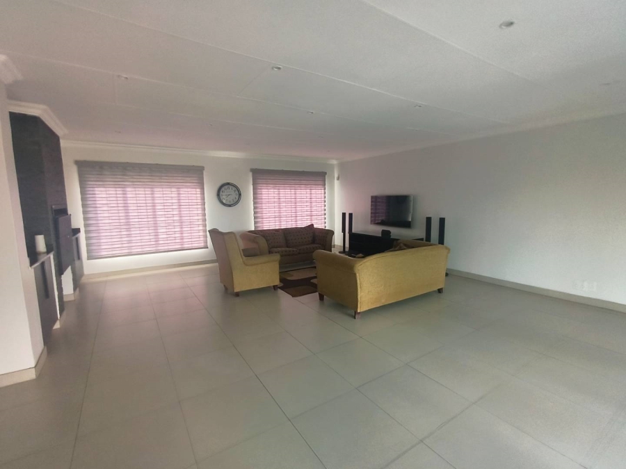 4 Bedroom Property for Sale in Erasmuskloof Gauteng