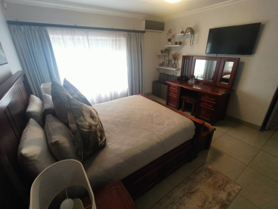 4 Bedroom Property for Sale in Erasmuskloof Gauteng