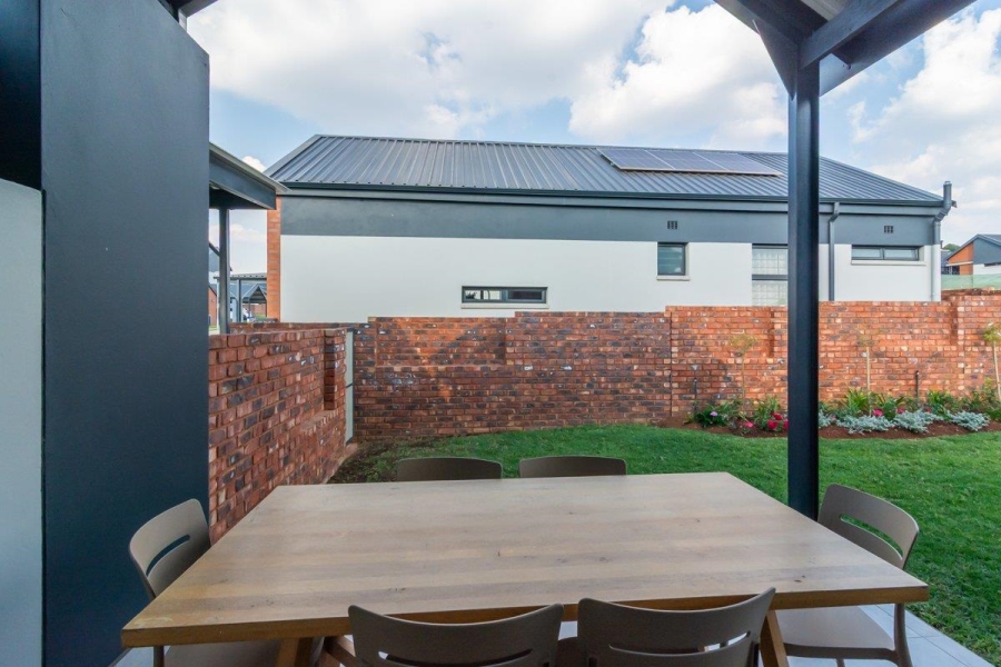 4 Bedroom Property for Sale in North Riding Gauteng