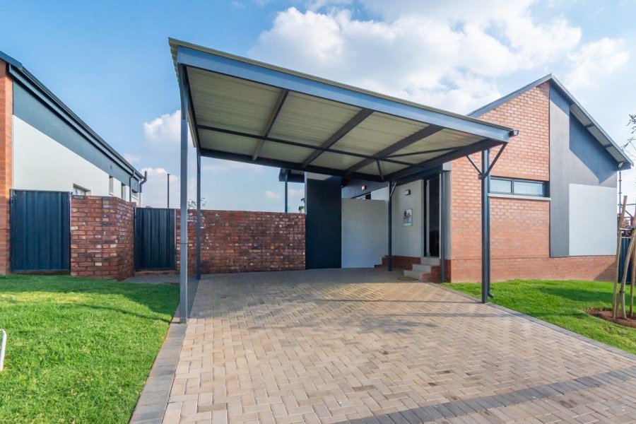 4 Bedroom Property for Sale in North Riding Gauteng