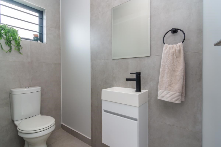 4 Bedroom Property for Sale in North Riding Gauteng
