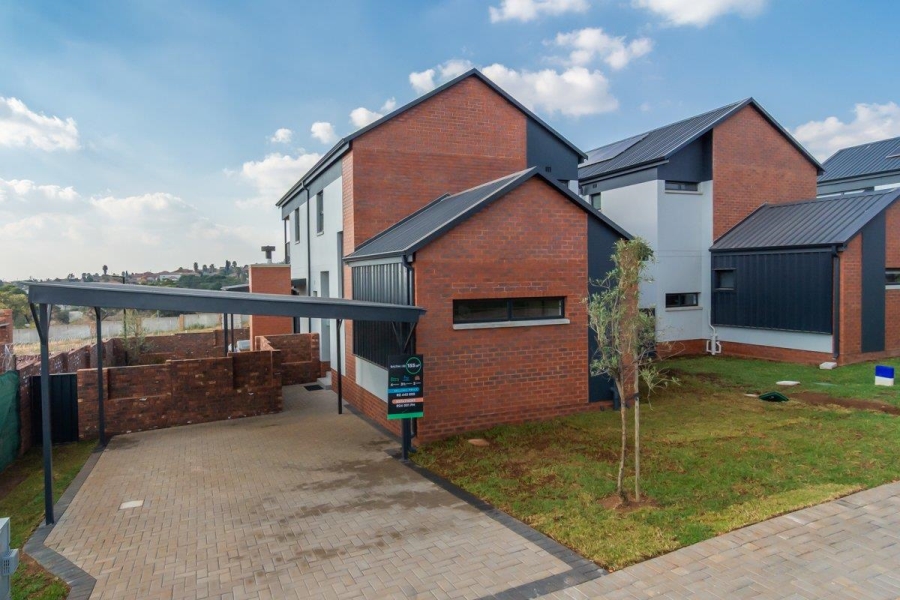 4 Bedroom Property for Sale in North Riding Gauteng