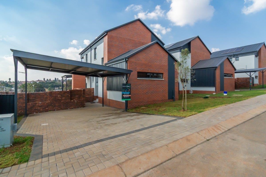 4 Bedroom Property for Sale in North Riding Gauteng