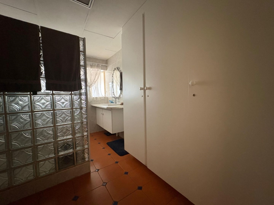 6 Bedroom Property for Sale in Valley Settlements A H Gauteng