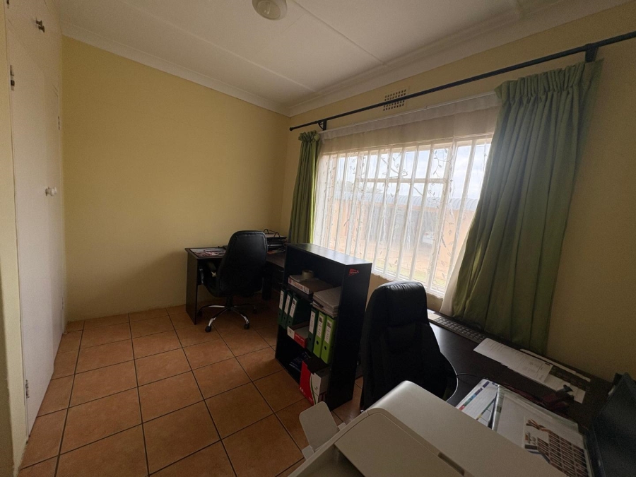 6 Bedroom Property for Sale in Valley Settlements A H Gauteng
