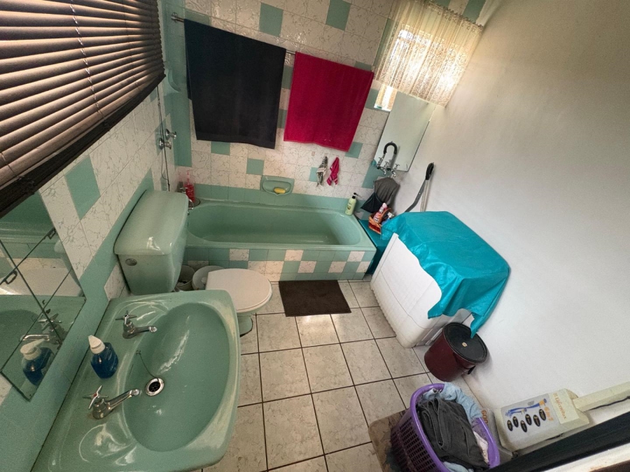 6 Bedroom Property for Sale in Valley Settlements A H Gauteng
