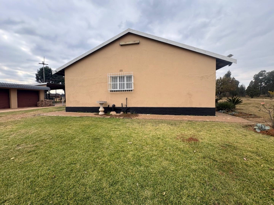 6 Bedroom Property for Sale in Valley Settlements A H Gauteng