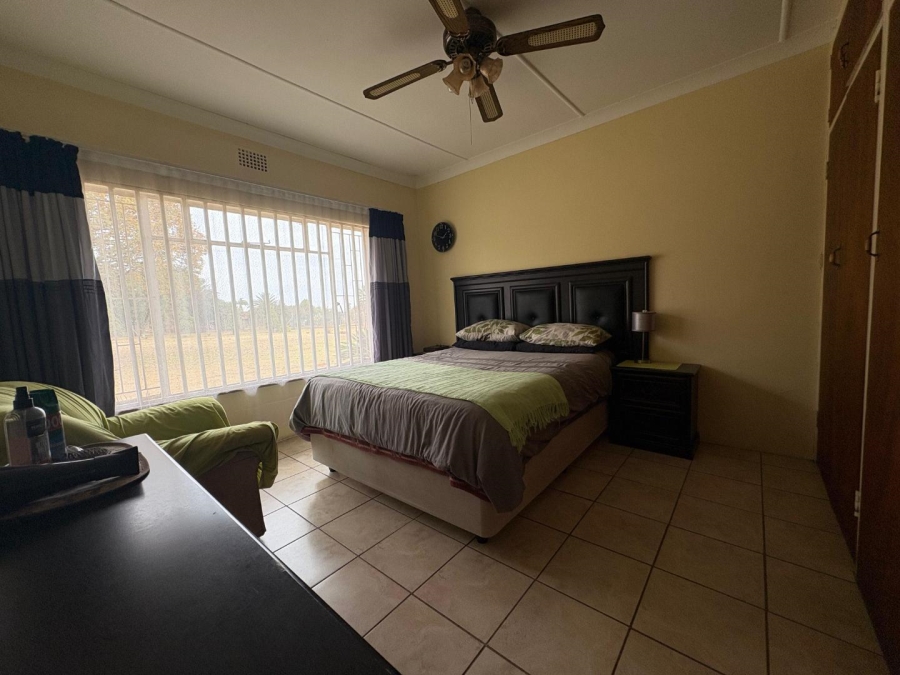 9 Bedroom Property for Sale in Valley Settlements A H Gauteng