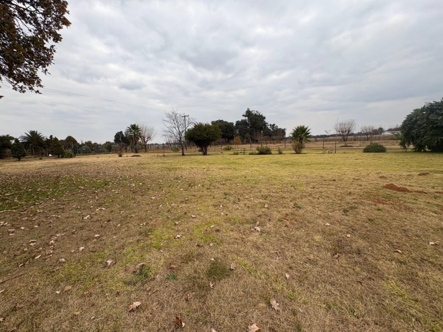 9 Bedroom Property for Sale in Valley Settlements A H Gauteng