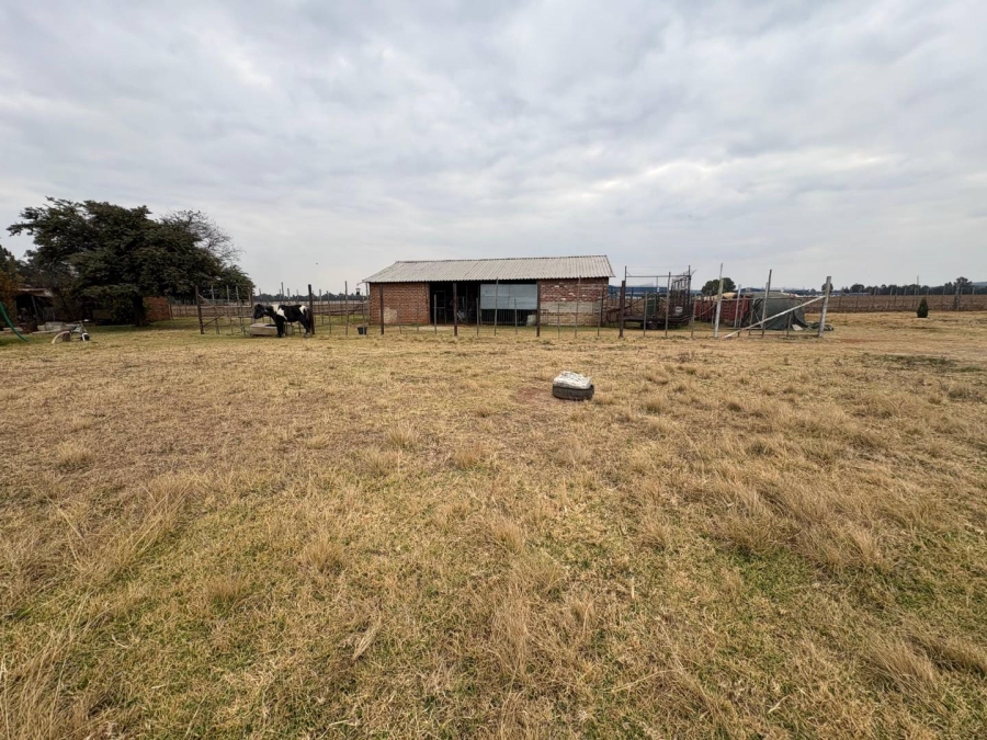 9 Bedroom Property for Sale in Valley Settlements A H Gauteng