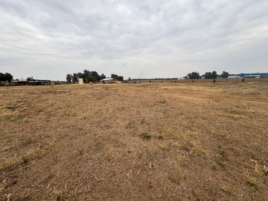 9 Bedroom Property for Sale in Valley Settlements A H Gauteng