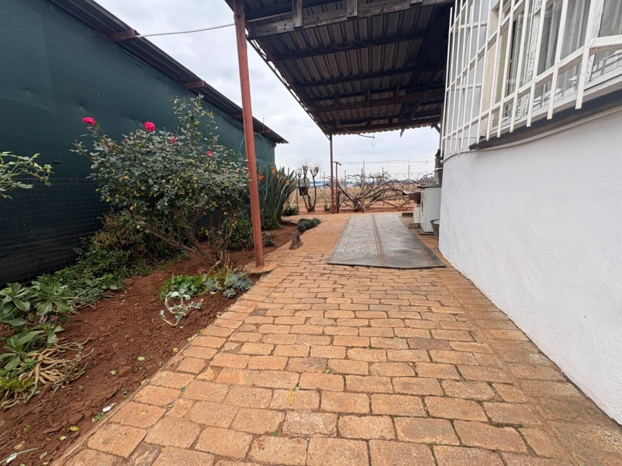 9 Bedroom Property for Sale in Valley Settlements A H Gauteng