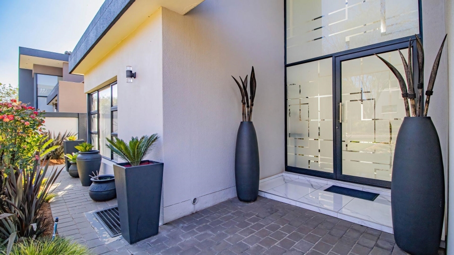 4 Bedroom Property for Sale in La Como Lifestyle Estate Gauteng
