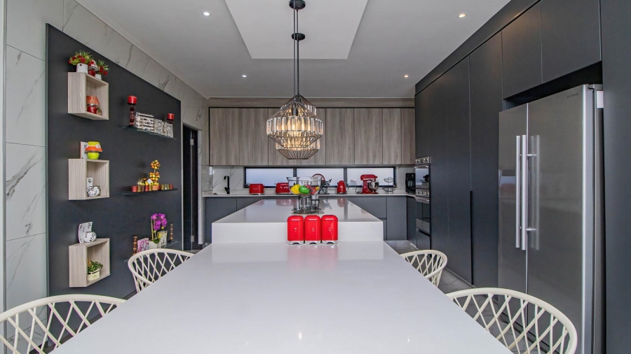 4 Bedroom Property for Sale in La Como Lifestyle Estate Gauteng