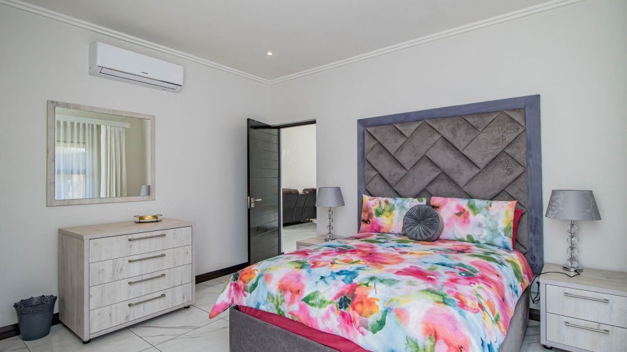 4 Bedroom Property for Sale in La Como Lifestyle Estate Gauteng