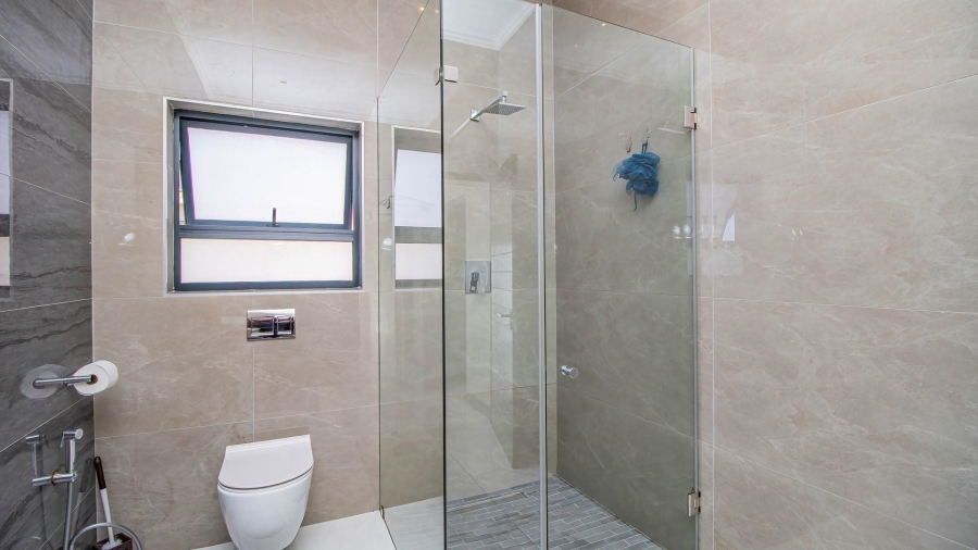 4 Bedroom Property for Sale in La Como Lifestyle Estate Gauteng
