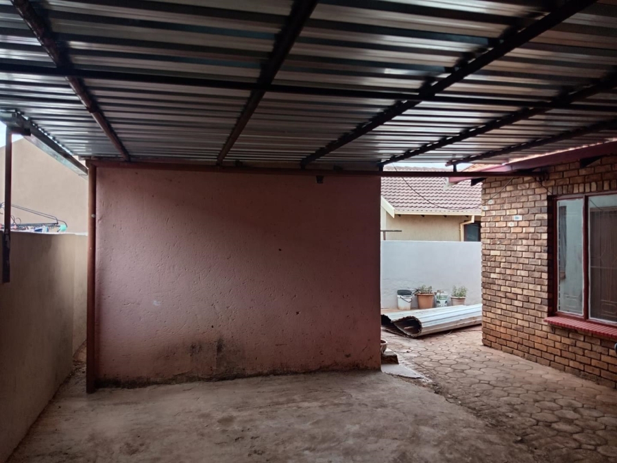 3 Bedroom Property for Sale in Ga-rankuwa Unit 17 Gauteng