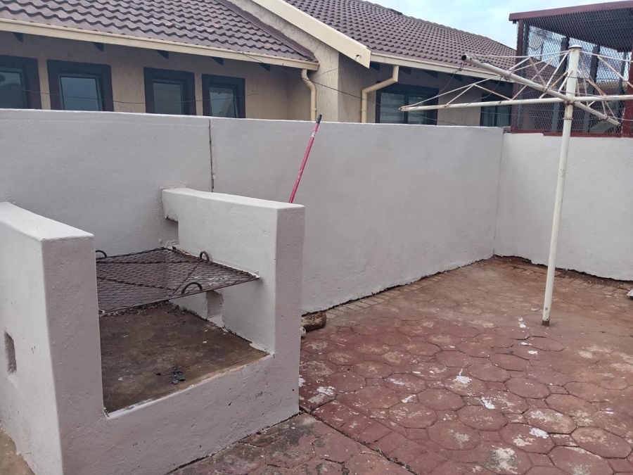 3 Bedroom Property for Sale in Ga-rankuwa Unit 17 Gauteng