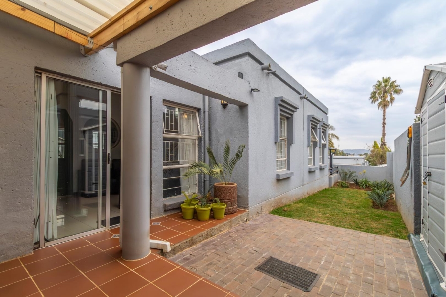 2 Bedroom Property for Sale in Radiokop Gauteng