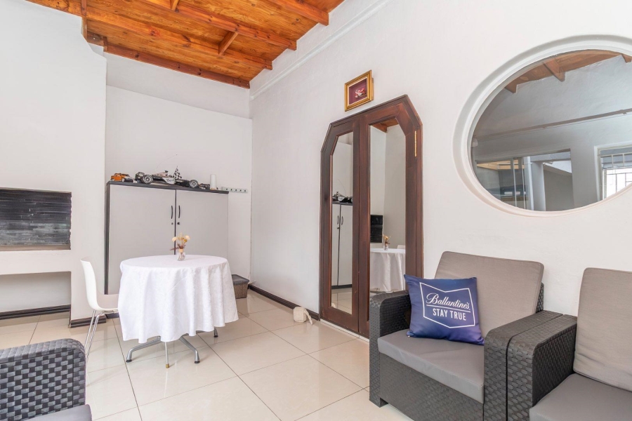 2 Bedroom Property for Sale in Radiokop Gauteng