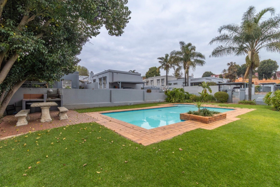 2 Bedroom Property for Sale in Radiokop Gauteng