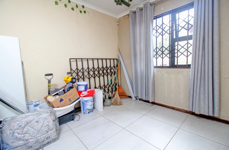 5 Bedroom Property for Sale in Strubensvallei Gauteng