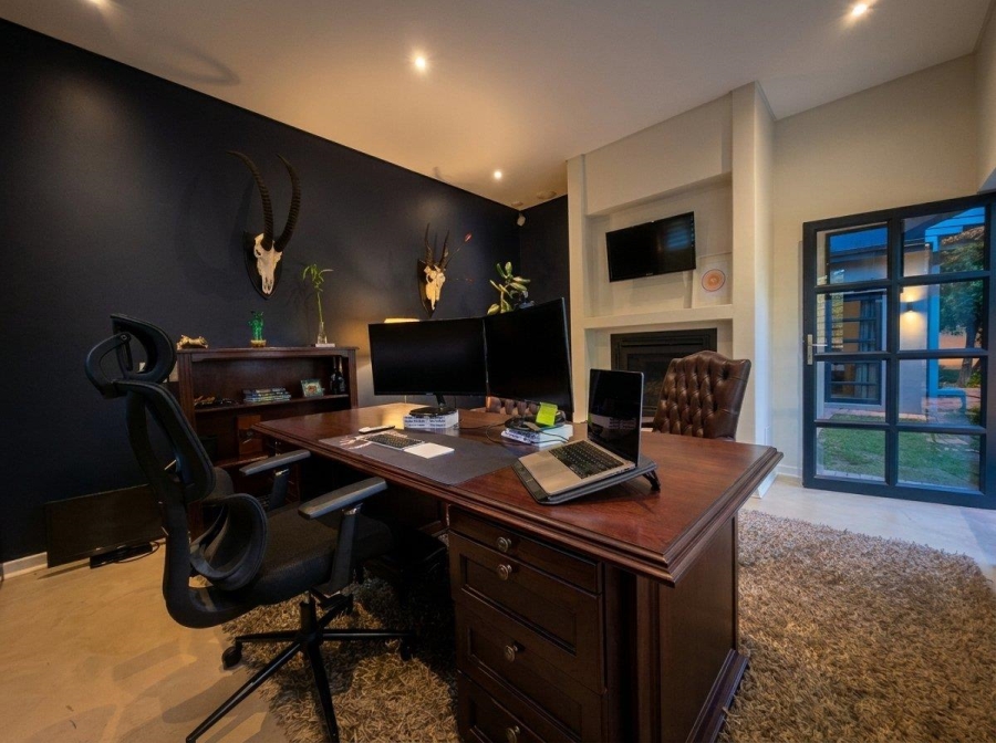 5 Bedroom Property for Sale in Monaghan Farm Gauteng