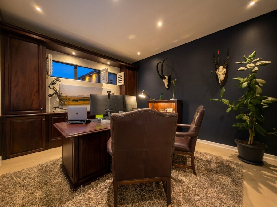 5 Bedroom Property for Sale in Monaghan Farm Gauteng
