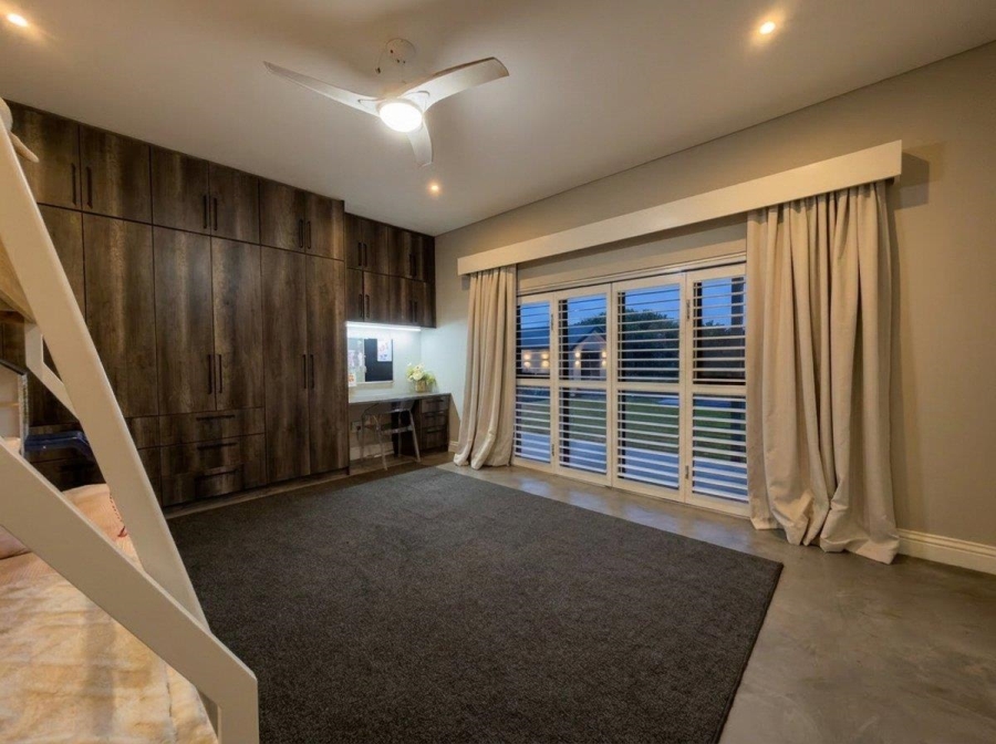 5 Bedroom Property for Sale in Monaghan Farm Gauteng